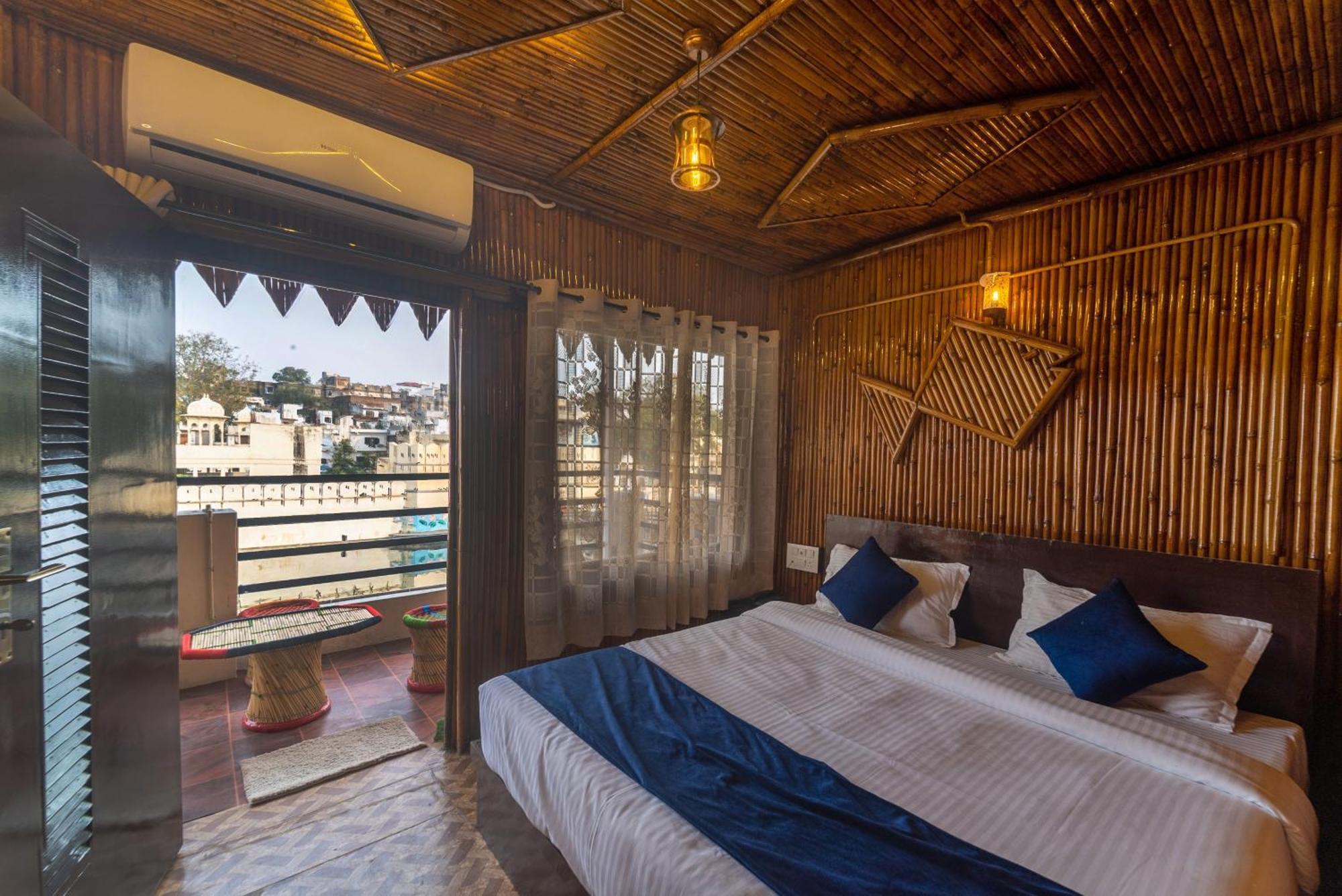 Venice View Hotel & Restaurant Ουνταϊπούρ Εξωτερικό φωτογραφία